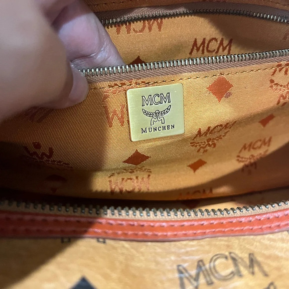 MCM Bag - Picture 12 of 13